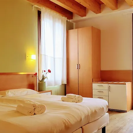 Otel Avanguardia